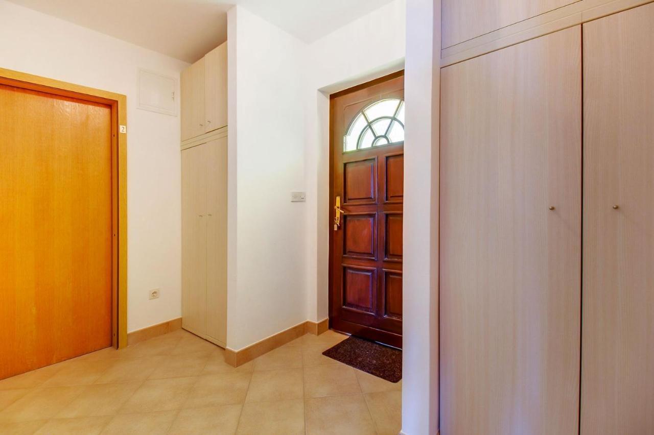 Apartments With A Parking Space Mali Lošinj Εξωτερικό φωτογραφία