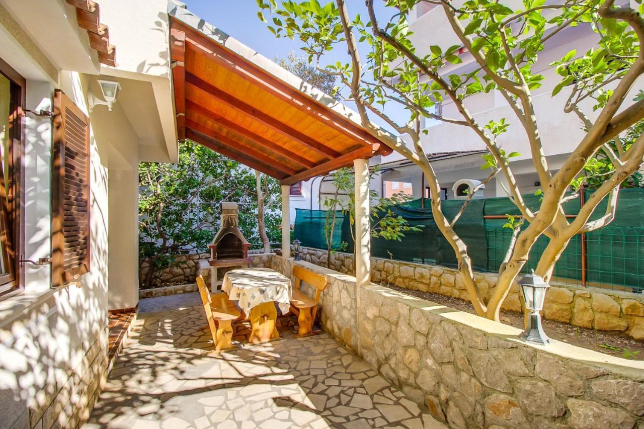 Apartments With A Parking Space Mali Lošinj Εξωτερικό φωτογραφία