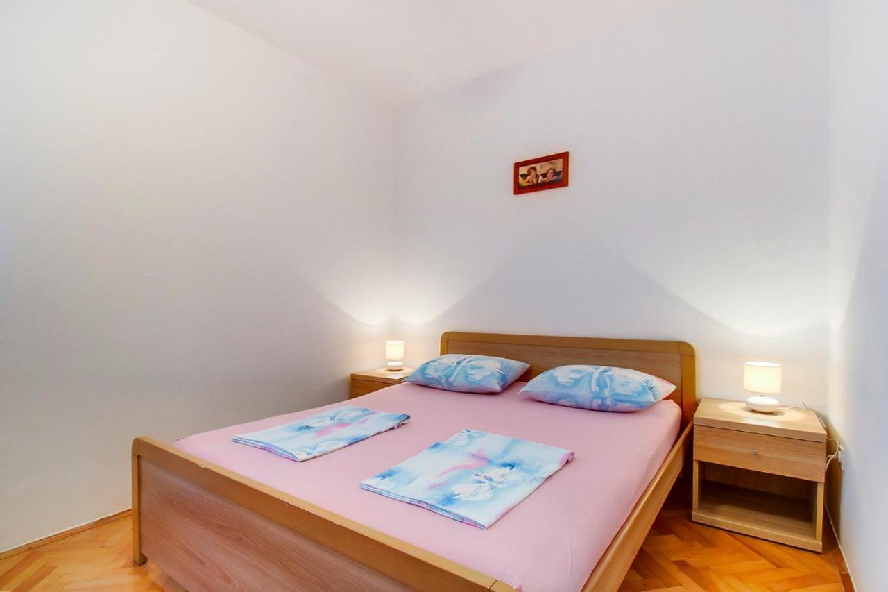 Apartments With A Parking Space Mali Lošinj Εξωτερικό φωτογραφία