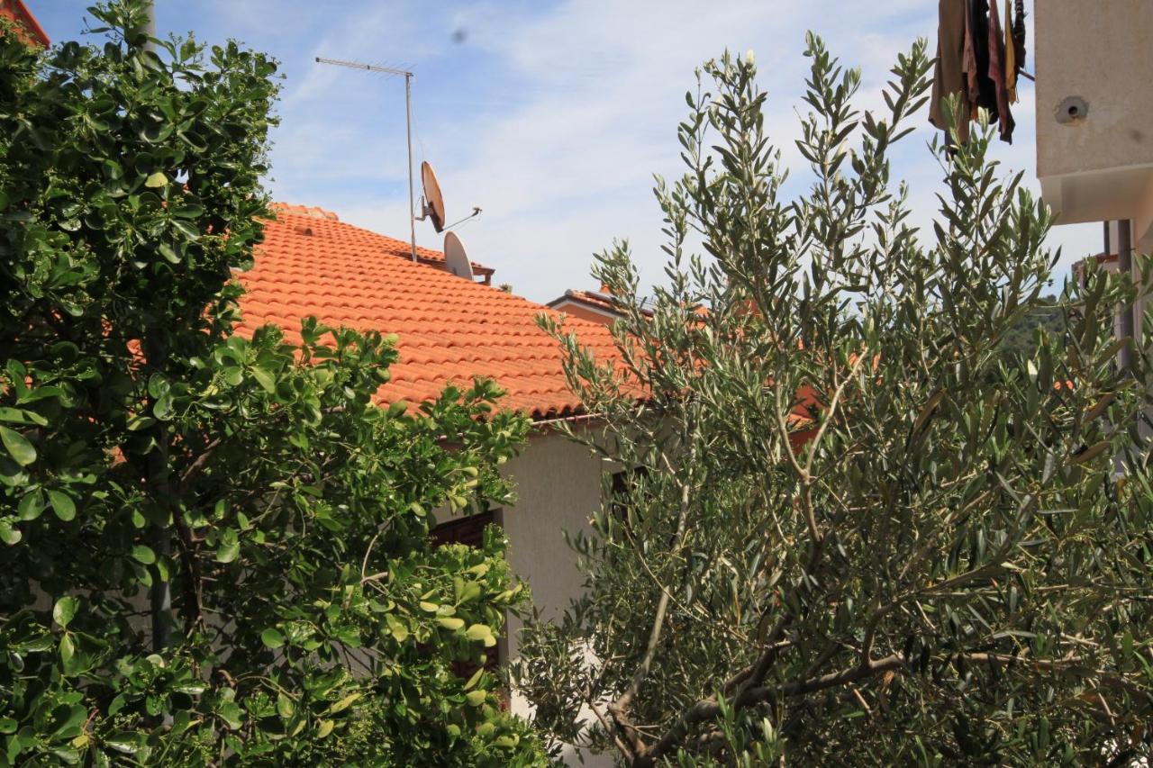 Apartments With A Parking Space Mali Lošinj Εξωτερικό φωτογραφία